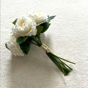Beautiful Faux Cream floral bouquet